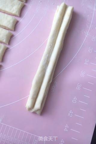 无水小油条的做法步骤：10