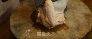 潮音潮人：潮汕椒丝南乳蒸滑鸡的做法步骤：1