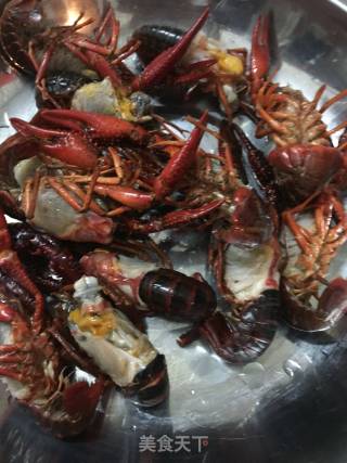 小龙虾蒸粉丝的做法步骤：2