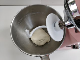 猪肉白菜生煎包的做法步骤：2