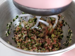 猪肉白菜生煎包的做法步骤：6