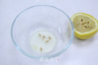 蓝莓果酱的做法步骤：2