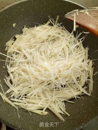 椒油醋溜土豆丝的做法步骤：6