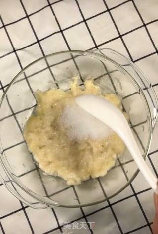香蕉芝麻球的做法步骤：3