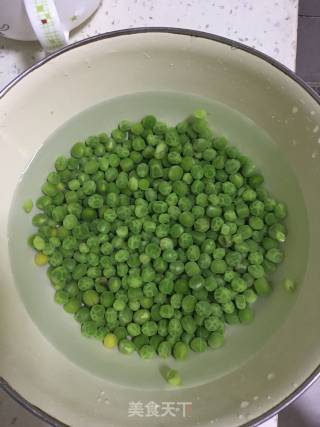 豌豆肉末的做法步骤：2