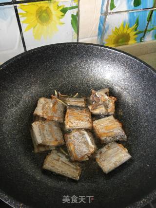 香煎带鱼的做法步骤：3