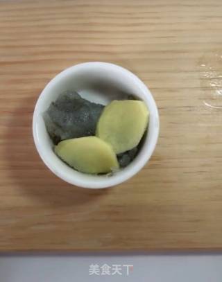 虾球清汤面的做法步骤：2
