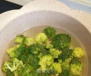 西蓝花花菜泥的做法步骤：3