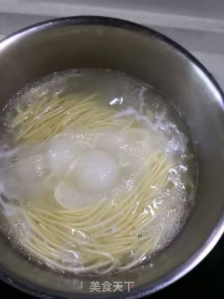 美味凉面的做法步骤：1