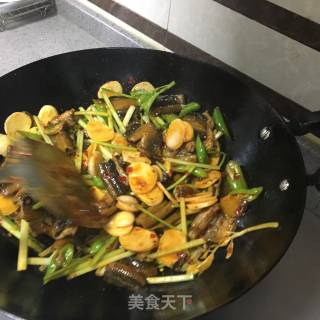 大蒜煸鳝鱼的做法步骤：8