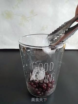 抹茶红豆奶的做法步骤：4