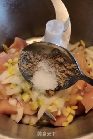 鸡肉蛋肠的做法步骤：2