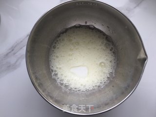 芝麻肉松蛋糕卷的做法步骤：8