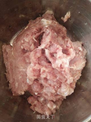 荔枝肉饼汤的做法步骤：1
