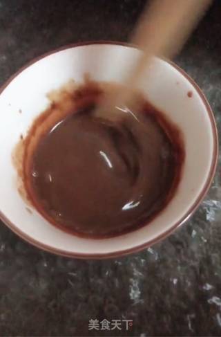 巧克力脆皮雪糕的做法步骤：2