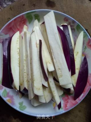 茄子烧豆角的做法步骤：3