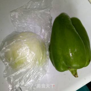 黑椒牛柳的做法步骤：1