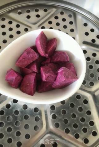 奶香紫薯发糕的做法步骤：2