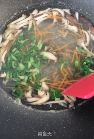 蔬菜豆腐汤的做法步骤：5