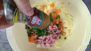 洋葱土豆饼的做法步骤：5