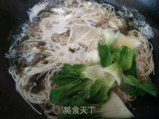 青菜肉丝面的做法步骤：7