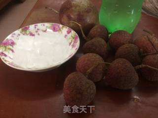 荔枝百香果汁的做法步骤：1