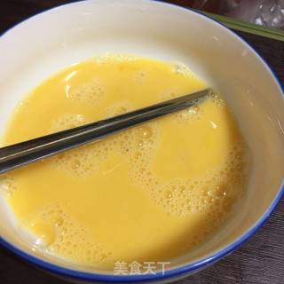 木耳炒香肠的做法步骤：2
