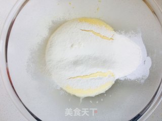红丝绒玛德琳的做法步骤：3