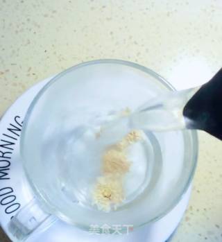 水蜜桃茶饮的做法步骤：5