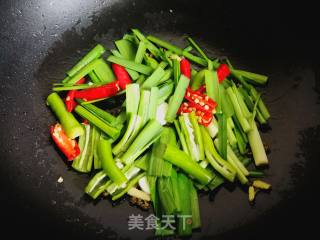 辣韭炒虾仁的做法步骤：8