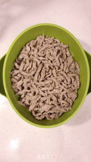 泡椒牛肉丝的做法步骤：3