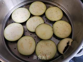 肉末蒸茄子的做法步骤：2