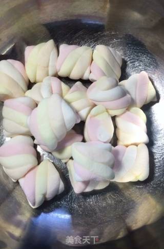 牛奶冰激凌的做法步骤：1