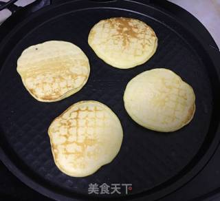 奶香玉米饼的做法步骤：4