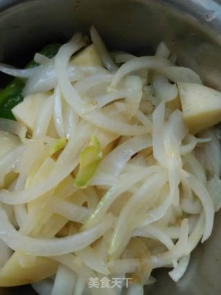 洋葱土豆烧排骨的做法步骤：15