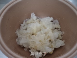 绿豆瓜皮银耳羹的做法步骤：3