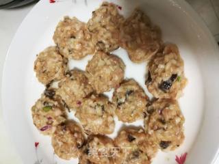 香菇肉丸的做法步骤：3