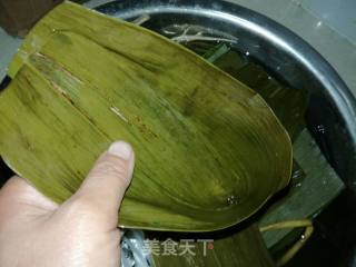 红豆梅花肉粽的做法步骤：5