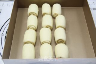 经典奶香小面包的做法步骤：10