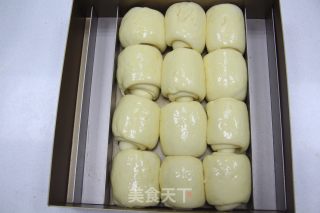 经典奶香小面包的做法步骤：11