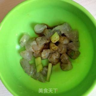 香菇虾仁豆腐煲的做法步骤：2