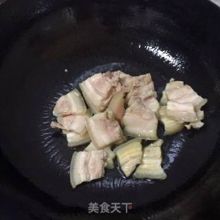 香干回锅肉的做法步骤：2