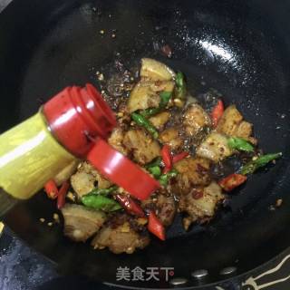 香干回锅肉的做法步骤：5