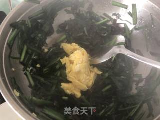 韭菜木耳炒鸡蛋的做法步骤：7
