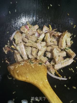 牛腩炒萝卜的做法步骤：3