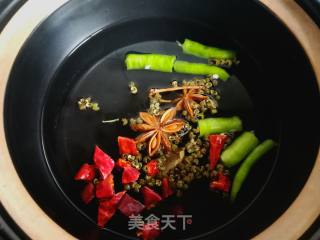 卤煮黄豆的做法步骤：3