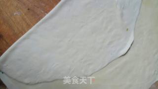 葱油饼的做法步骤：4