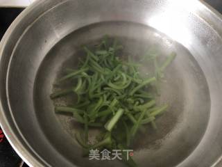 铁板鱿鱼的做法步骤：2
