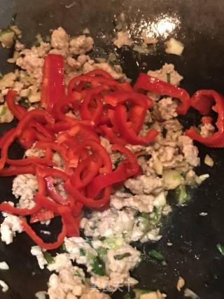 杏鲍菇炒肉末的做法步骤：9
