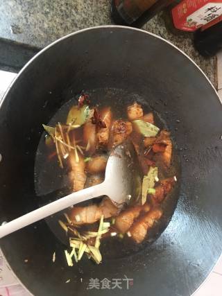 回锅肉的做法步骤：4